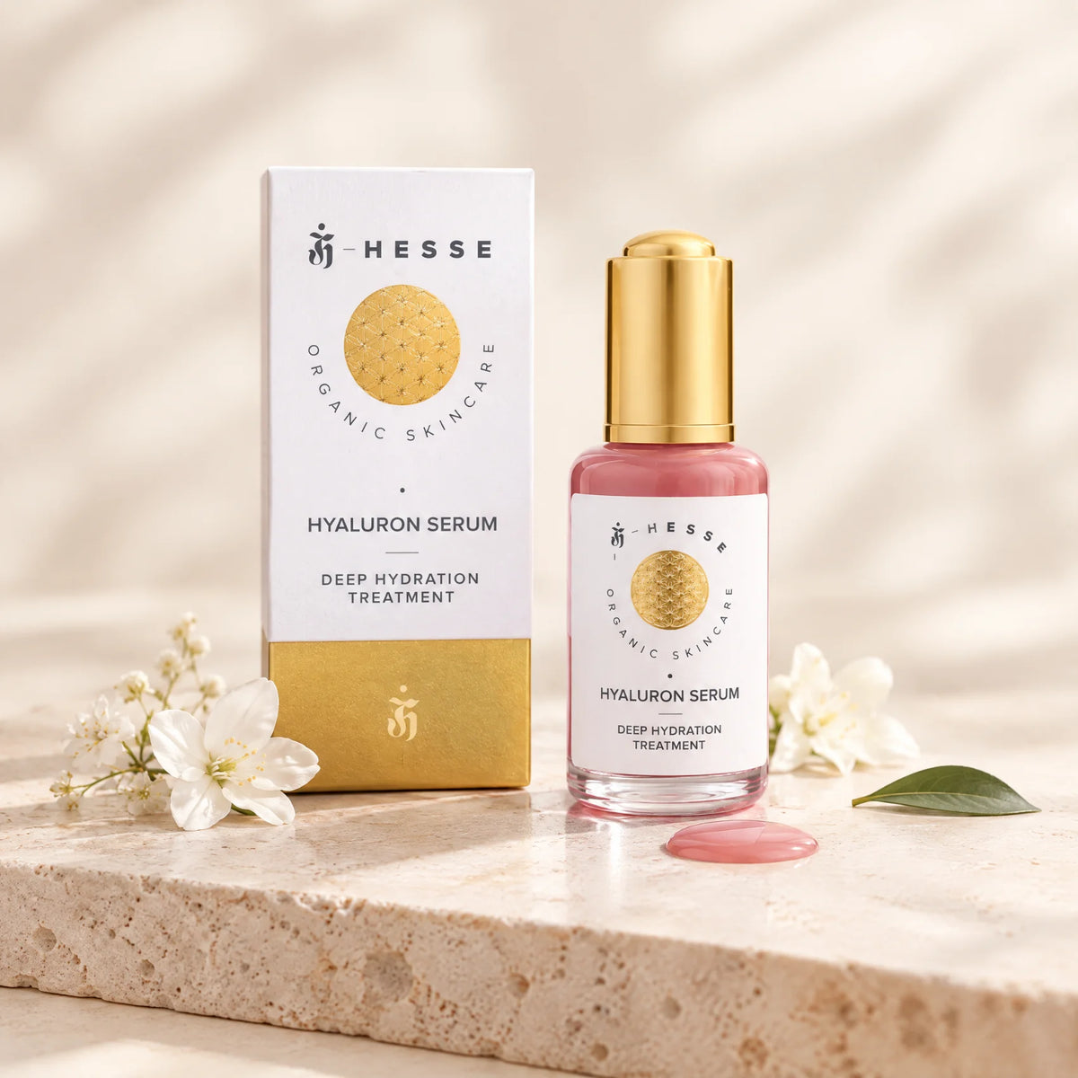 Hyaluron Serum Stillleben auf Travertin [KI]